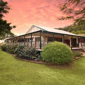 amamoor-homestead-bed-breakfast-and-country-cottages.queenslandhotels.net/